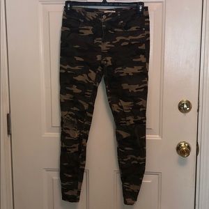 Forever 21 ripped skinny camo jeans